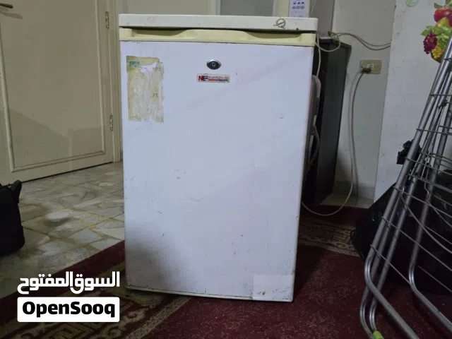 فريزر ناشونال بحالة ممتازه 4 ادراج علي الفحص  قابل للتفاوض