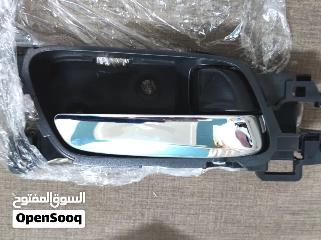 للبيع مقبض باب الاكورد من موديل 2013 إلى 2017