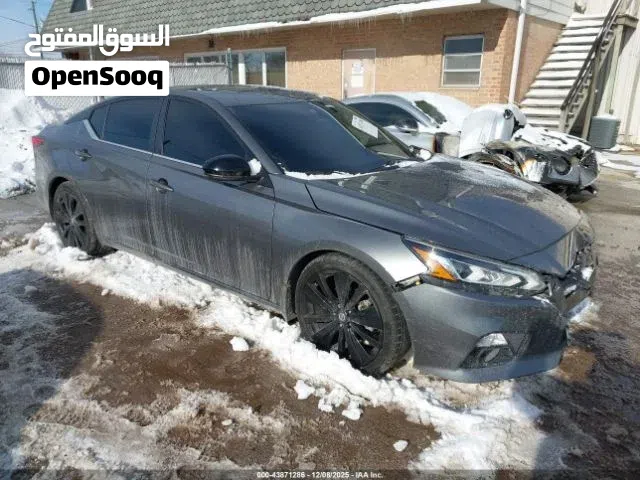 Used Nissan Altima in Al Batinah