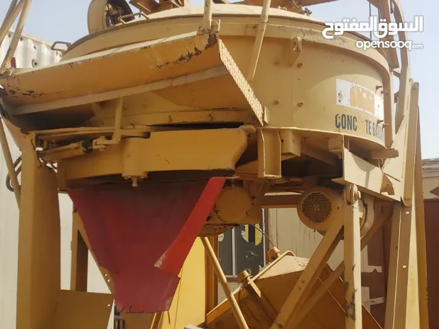 للبيع خلاطة إسمنتية ارضيه