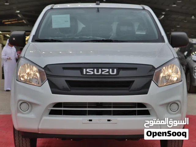 2025 ايسوزو D-ماكس Standard