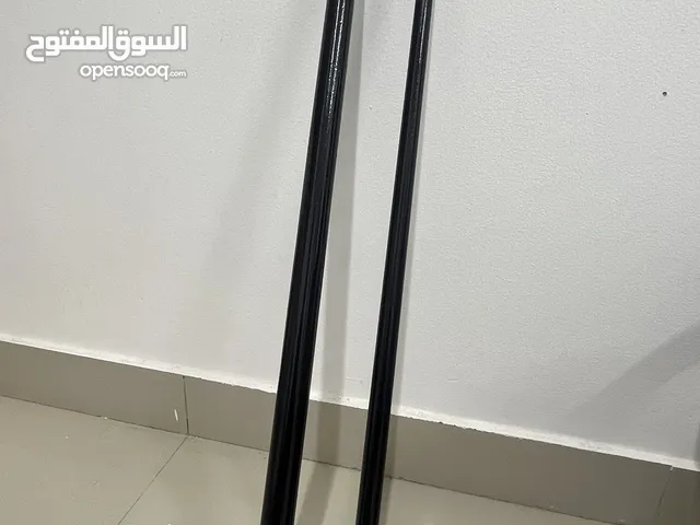 عصا بلياردو بلون الاسود