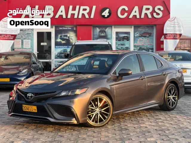 2021 تويوتا كامري SE
