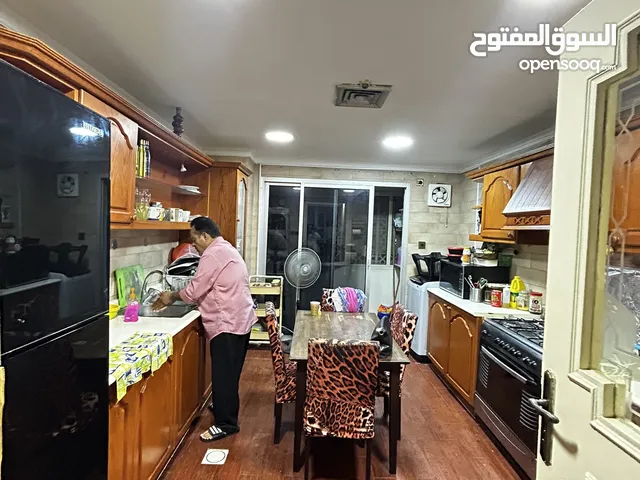 Flat for rent in um Al Hassam