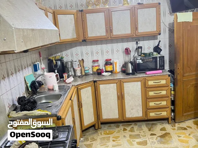 بيت للبيع ركن ع شارعين في منطقه دور الضباط