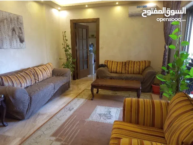 شقة فاخرة مع روف للبيع خلدا حي راقي 230م روف 120م مع اطلاله مواصفات مميزة بسعر مناسب ومغري