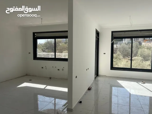 شقه للبيع في سطح مرحبا قرب مسجد الخلفاء