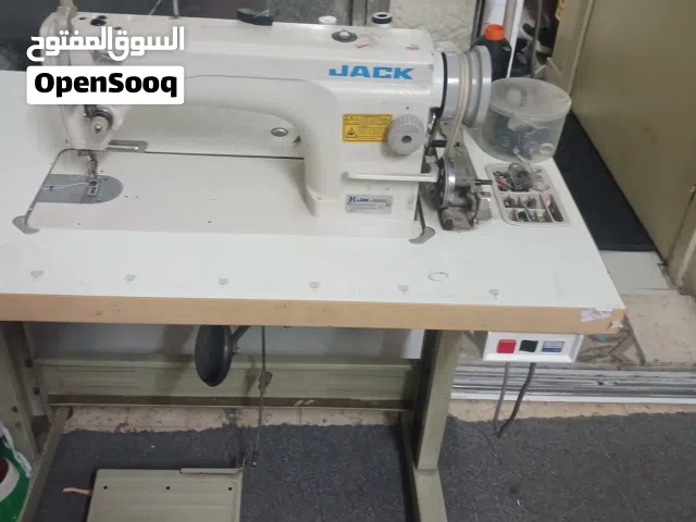 ماكينة خياطة للبيع بحالة متازة