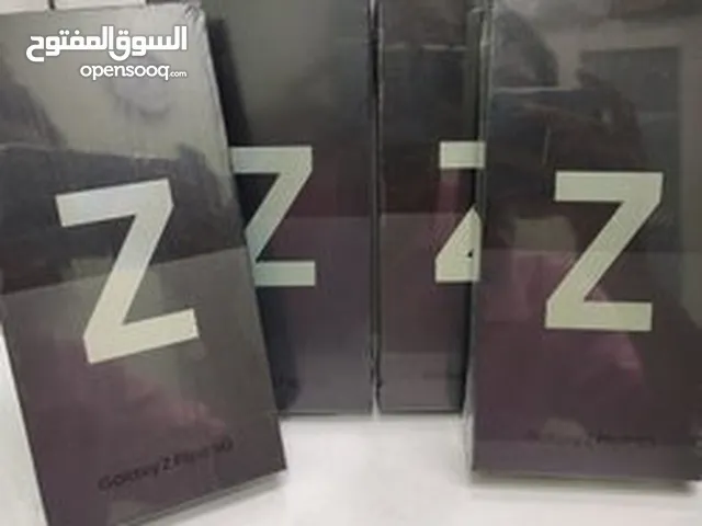Samsung Galaxy Z Flip3 5G 256 GB in Amman