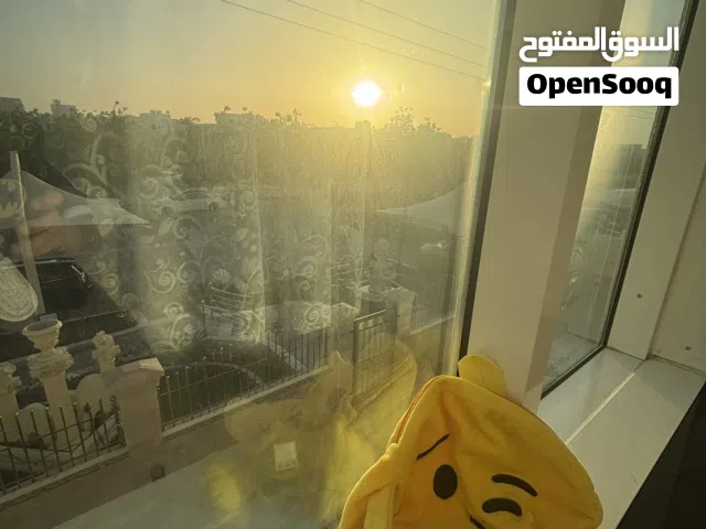 حقيبة مضحكة على شكل قبلة