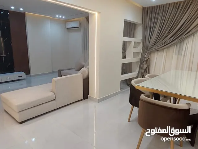 شقة مفروشة للايجار فى مساكن شيراتون المطار صقر قريش مساحة 110م غرفتين تشطيب الترا سوبر لوكس فرش فندق