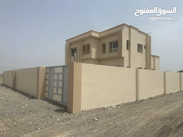 300 m2 4 Bedrooms Villa for Sale in Al Batinah Saham