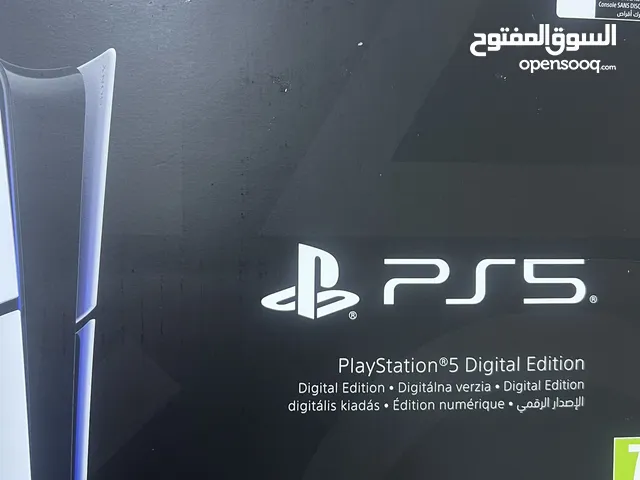 Ps5 Digtal edition استعمال شهرين ونص مع كفالة من GameStop 5 اشهر