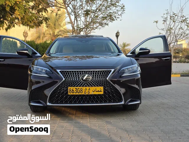 لكزس LS 350 خليجي أعلى مواصفات بدون حوادث نهائيا سيرفس وكاله مالك الاول شبه جديده فخامة ورفاهية مريح