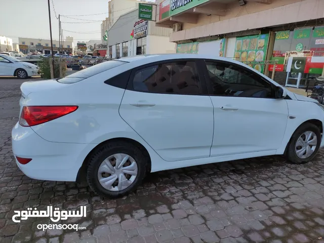 Hyundai accent 2014