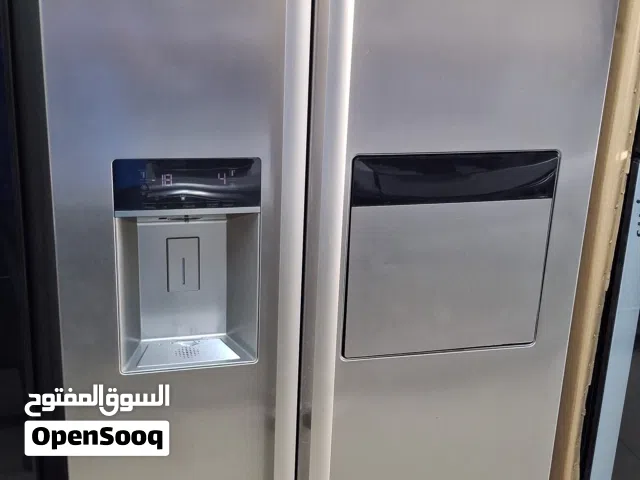 ثلاجه سايد باي سايد بلومبيرج 621 لتر مع ايس ميكر وميني بار ستوك استخدام بسيط بحال لجديد