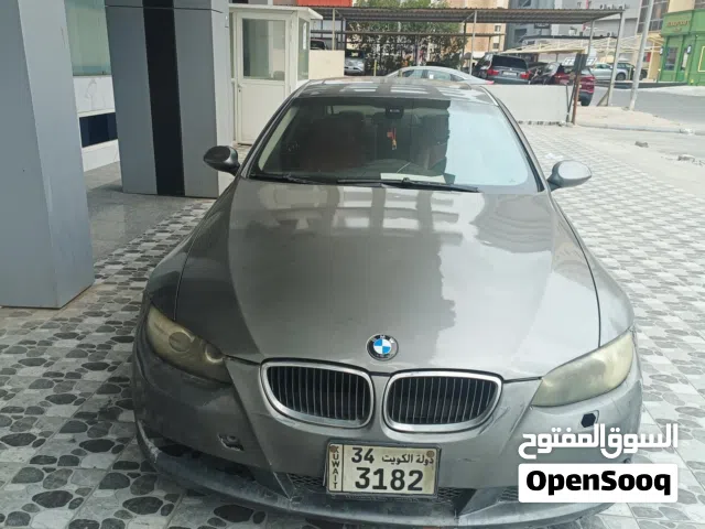 2009 بي ام دبليو الفئة 1 Standard