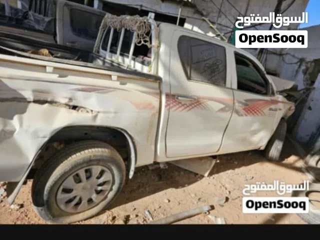 2016 Toyota Hilux GL