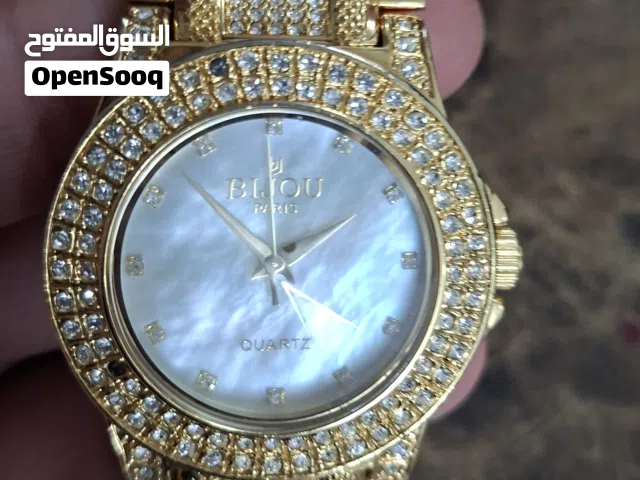 ساعة يد نسائيه ماركة bejou اصليه  لون ذهبي مستعمله
