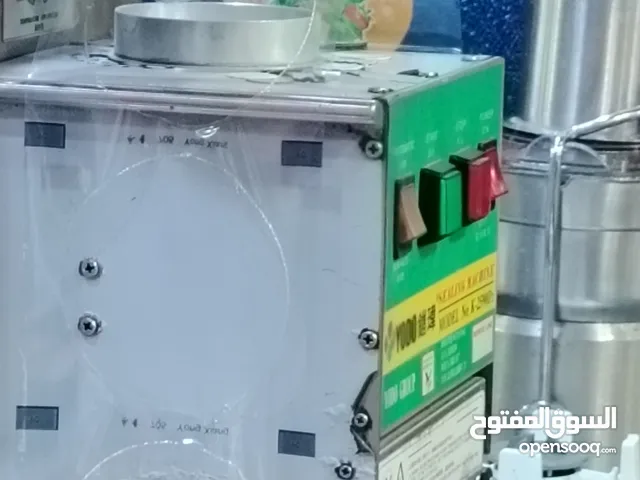 ماكينة تغليف جلاسات العصائر