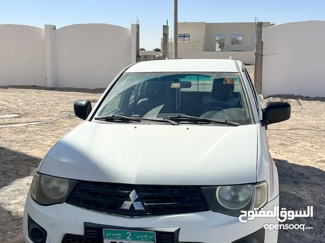 Mitsubishi L200 double cabin pick up