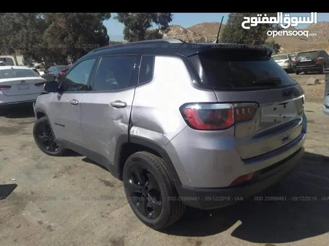 جيب كومباس لاتتيود
