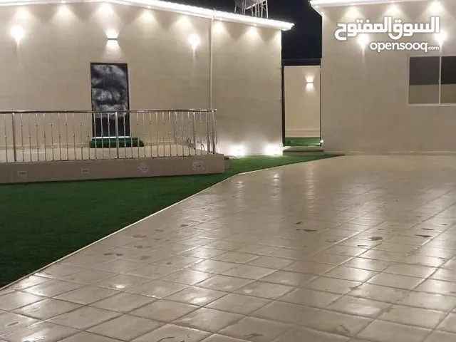 5 Bedrooms Chalet for Rent in Mecca Other