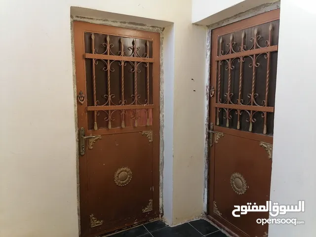 110 m2 3 Bedrooms Apartments for Rent in Mafraq Al-Hay Al-Janoubi