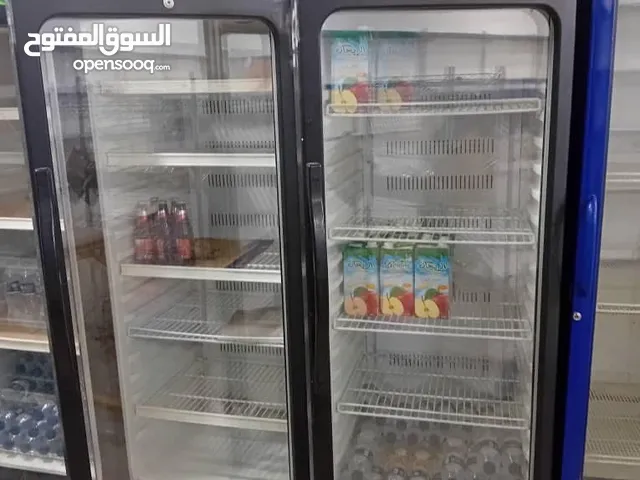 معدات وتجهيزات مواد غذائية