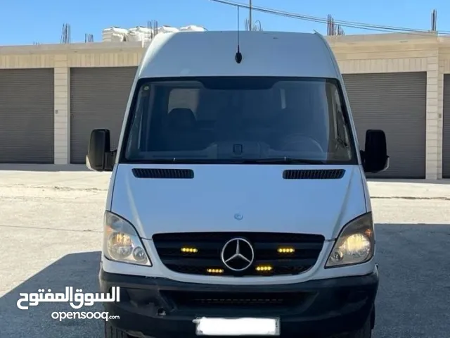 باص مرسيدس 516 شصي طويل موديل 2012 جير عادي