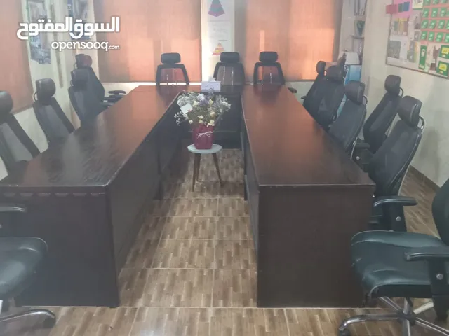 طاولة مكتب 60*160 و 2m*60 للبيع و كراسي مكتب