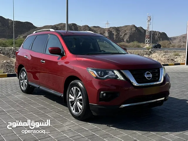 Used Nissan Pathfinder in Muscat