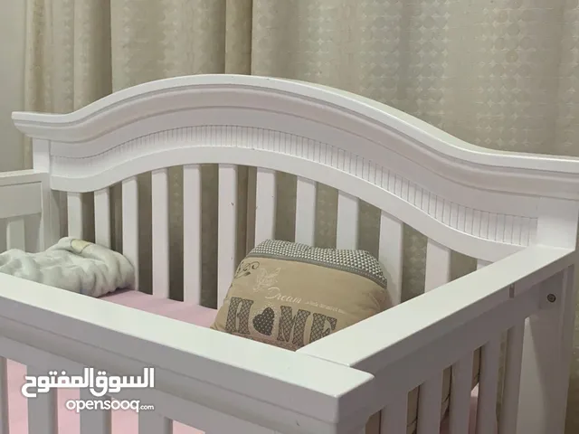 تم تخفيض السعر سرير للطفل مستعمل يصلح الى عمر 5 سنوات بحالة ممتازة