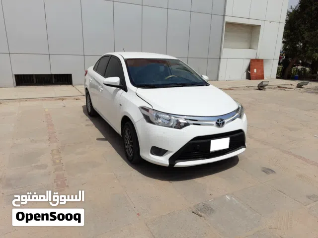 2017 Toyota Yaris E