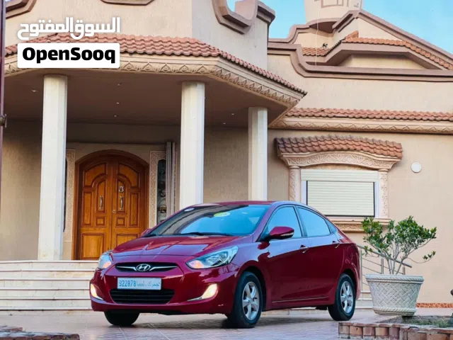 2012 هيونداي اكسنت GL