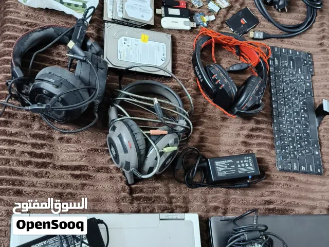 لابتوبات عدد 2 شغالات كور i5 رام 8 جيجا وا كور تو ديو 6 وارامات وشواحن وكوشات حلوا المهم قرمز ونقي