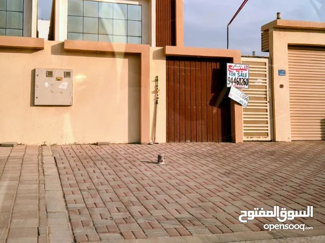 260 m2 5 Bedrooms Villa for Sale in Muscat Bosher