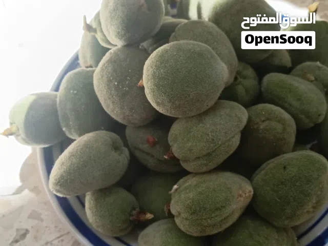 لوز للبيع.دينارين ونص