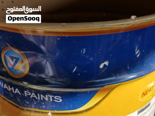 علب  حديد وبلاستيك للبيع الكميه تقريبا 250 قطعه للعلم البلاستيك 40 لتر  والحديد 20 لتر