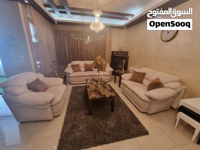 شقة مميزة للبيع 250م في أرقى مناطق خلدا بتشطيبات راقية / ref 9801