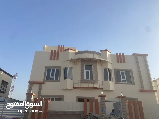 402 m2 More than 6 bedrooms Villa for Sale in Muscat Al Maabilah