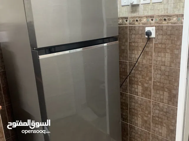 ثلاجة LG نظيفة جدا ديجيتال
