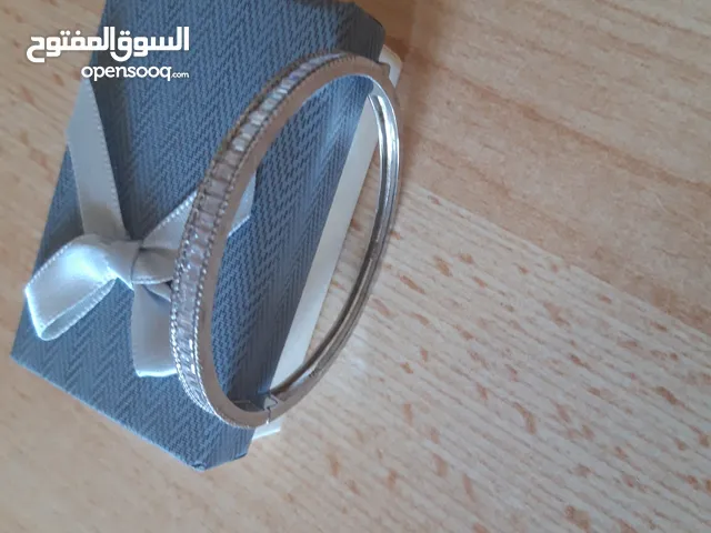 فضيات:اساور،سنسال،خواتم