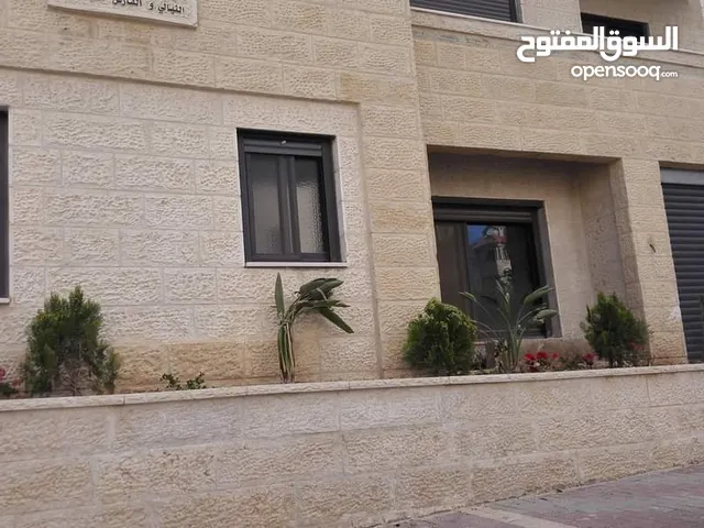 165 m2 3 Bedrooms Apartments for Sale in Ramallah and Al-Bireh Al Irsal St.