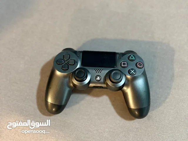 يده بلايستيشن 4 جديد و مستعمل لمده قصيره