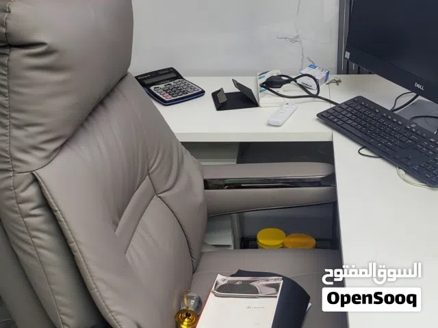 فرش أساس مكتبي مستخدم بحاله جيده جدا