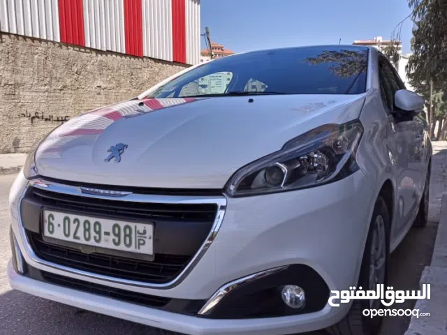 Used Peugeot 208 in Hebron