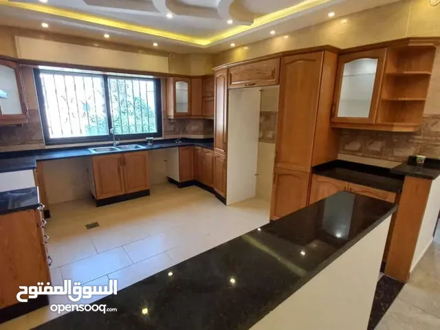 221 m2 3 Bedrooms Apartments for Rent in Amman Dabouq