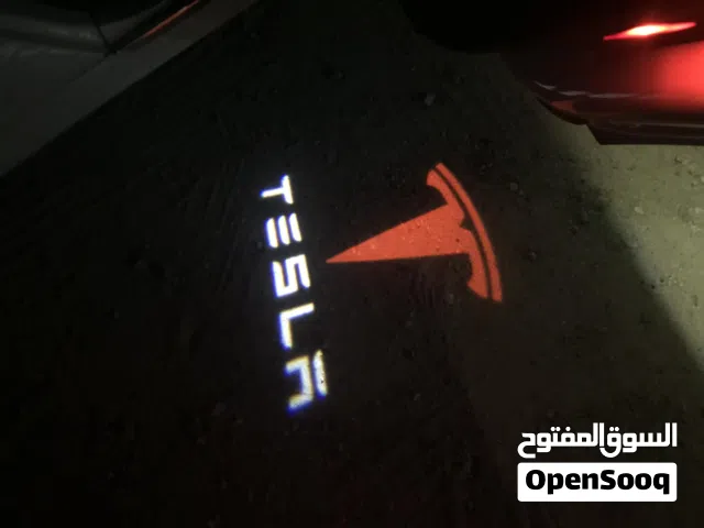 اضواء ترحيبية Tesla