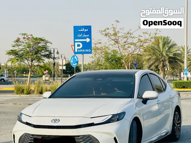 2025 تويوتا كامري GLE